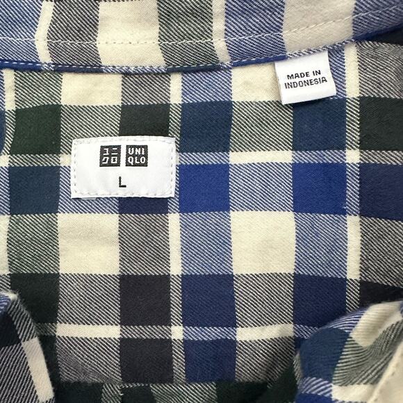 Uniqlo Flannel Raw Hem Button Down Size L Check Blue Black Casual Cotton - Picture 5 of 9